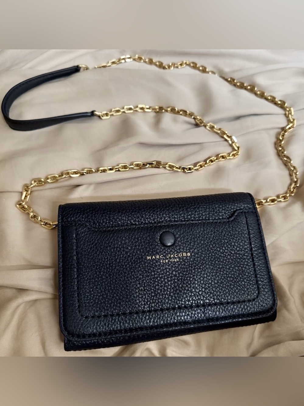 Marc Jacobs Empire City Leather Wallet Crossbody
